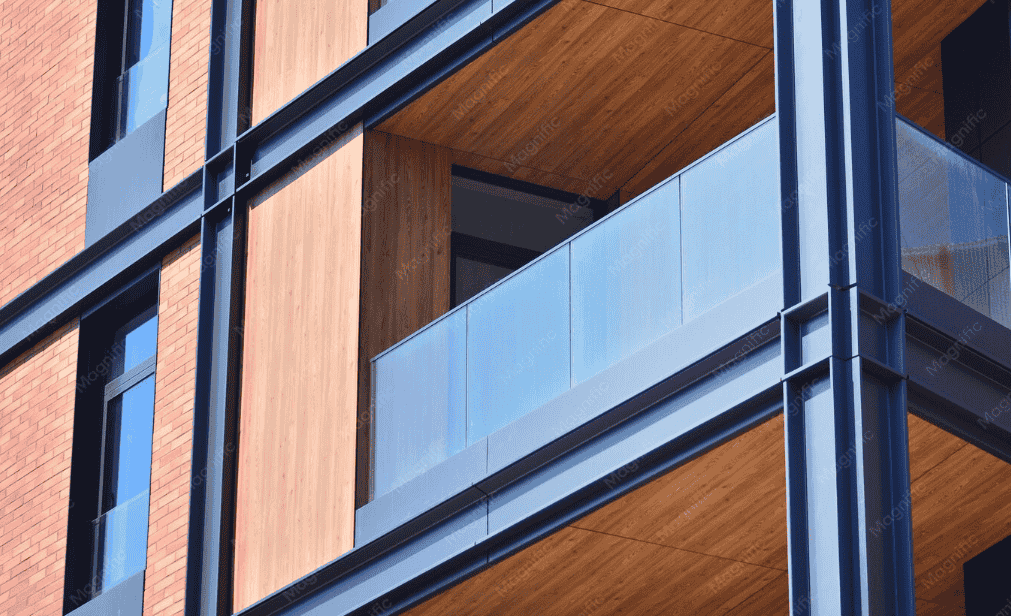 Glass & Aluminium